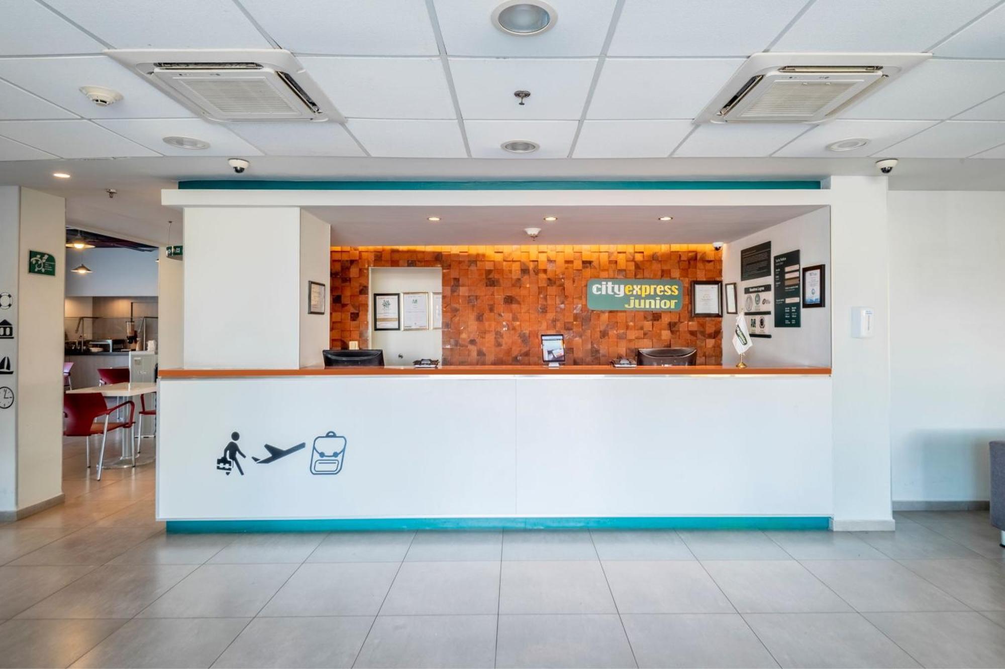 City Express Junior By Marriott Merida Altabrisa Exterior photo